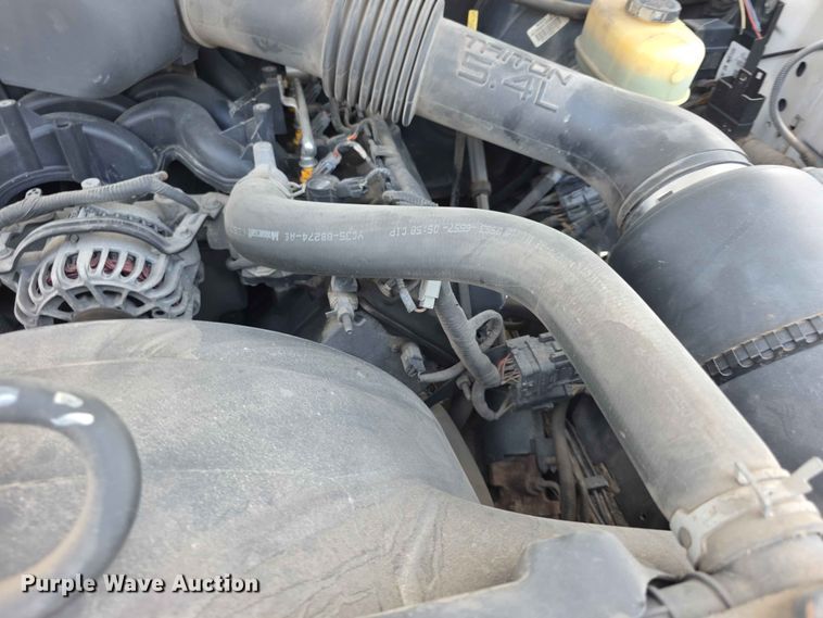 image for item FH6225 2003 Ford F250 Super Duty pickup truck