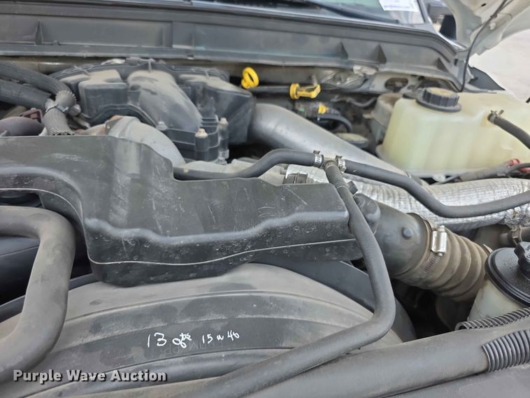 image for item FH6226 2011 Ford F550 Super Duty bucket truck