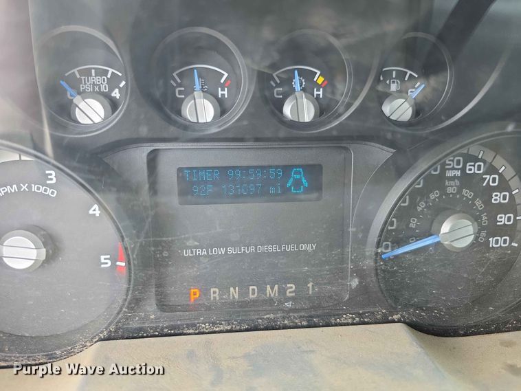 image for item FH6226 2011 Ford F550 Super Duty bucket truck