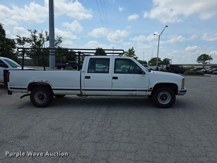image for item FH6227 1998 Chevrolet Cheyenne 3500 Crew Cab pickup truck