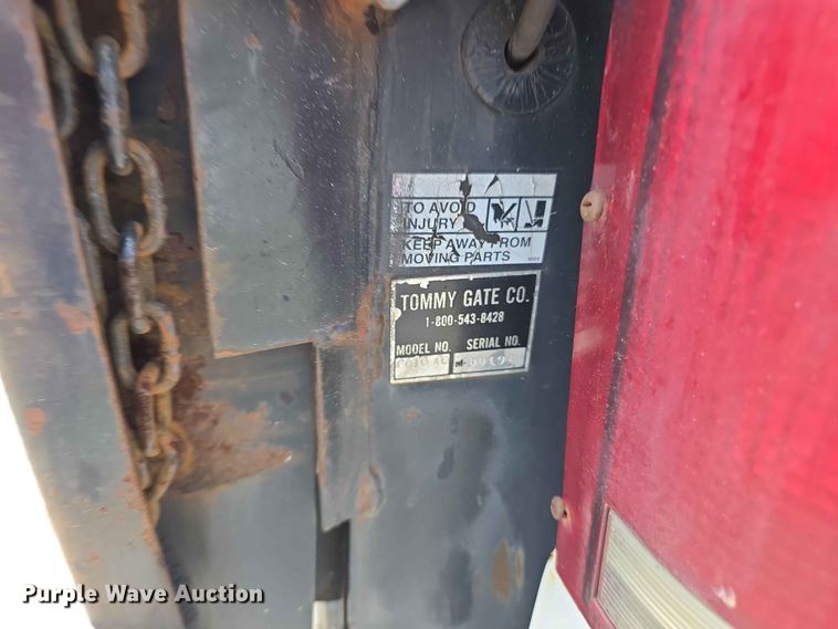 image for item FH6227 1998 Chevrolet Cheyenne 3500 Crew Cab pickup truck