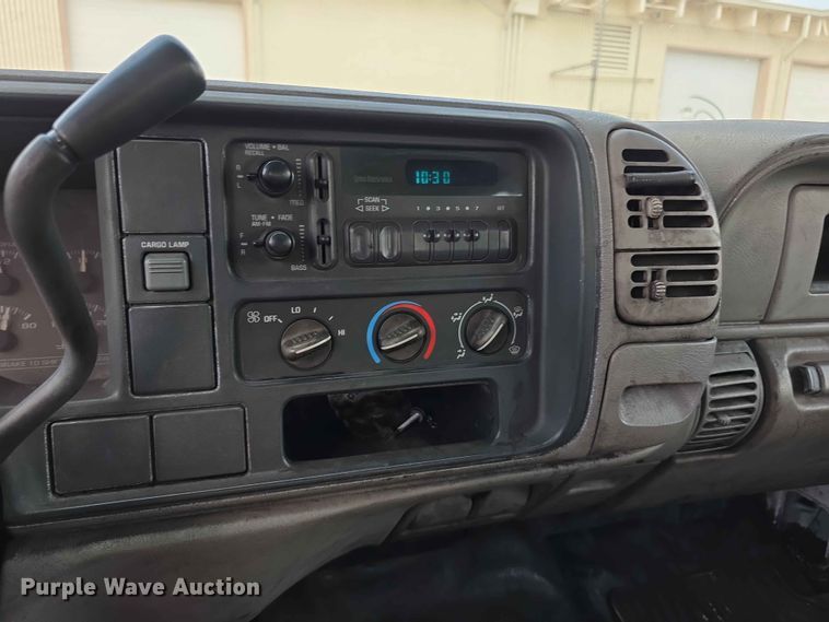 image for item FH6227 1998 Chevrolet Cheyenne 3500 Crew Cab pickup truck