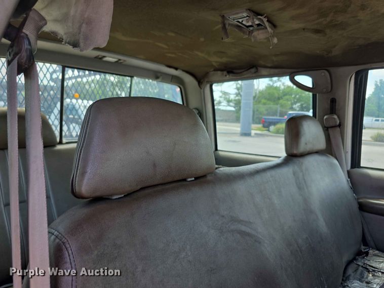 image for item FH6227 1998 Chevrolet Cheyenne 3500 Crew Cab pickup truck