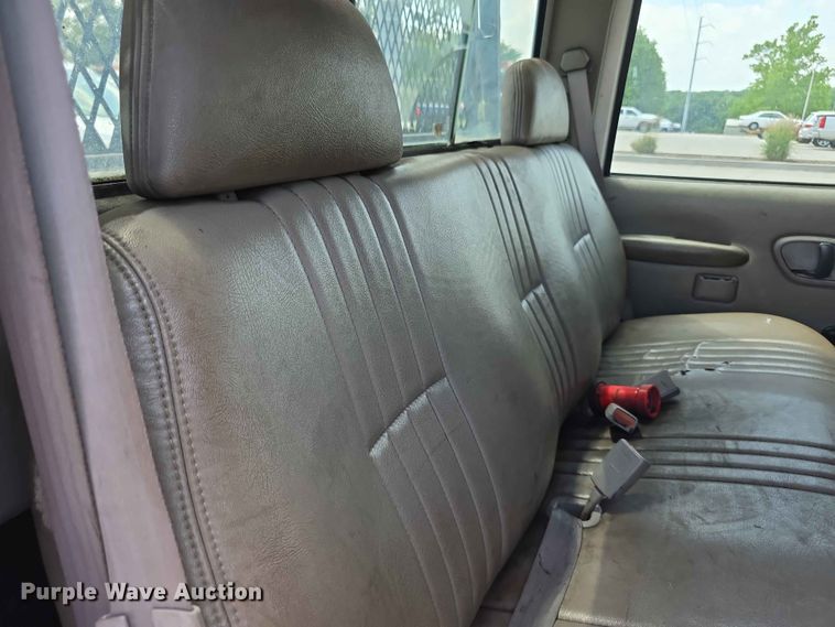 image for item FH6227 1998 Chevrolet Cheyenne 3500 Crew Cab pickup truck
