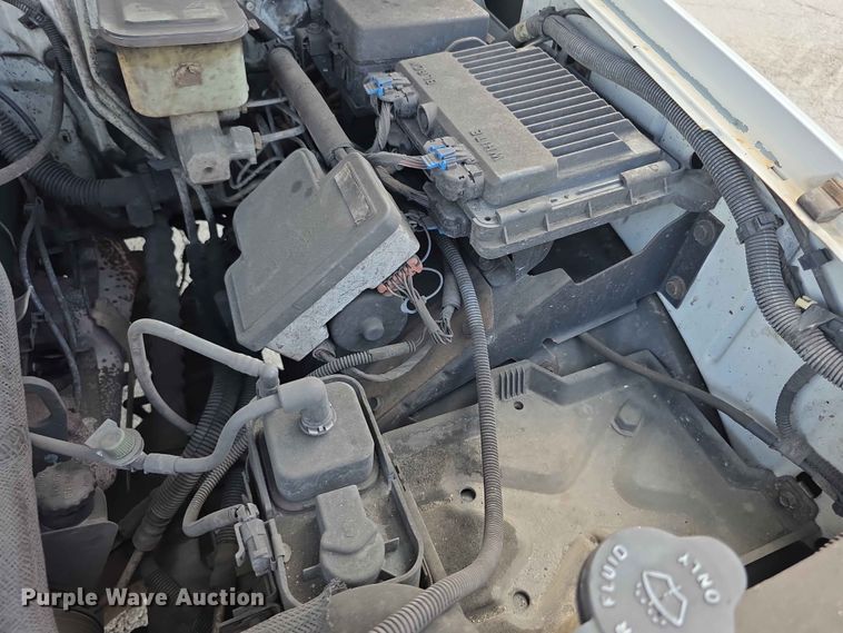 image for item FH6227 1998 Chevrolet Cheyenne 3500 Crew Cab pickup truck