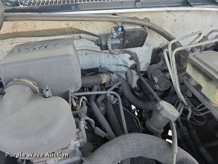 image for item FH6227 1998 Chevrolet Cheyenne 3500 Crew Cab pickup truck