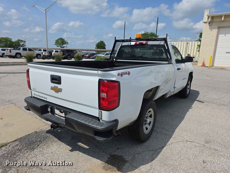 image for item FH6228 2017 Chevrolet Silverado 1500 pickup truck
