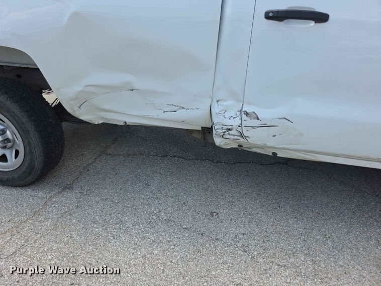 image for item FH6228 2017 Chevrolet Silverado 1500 pickup truck