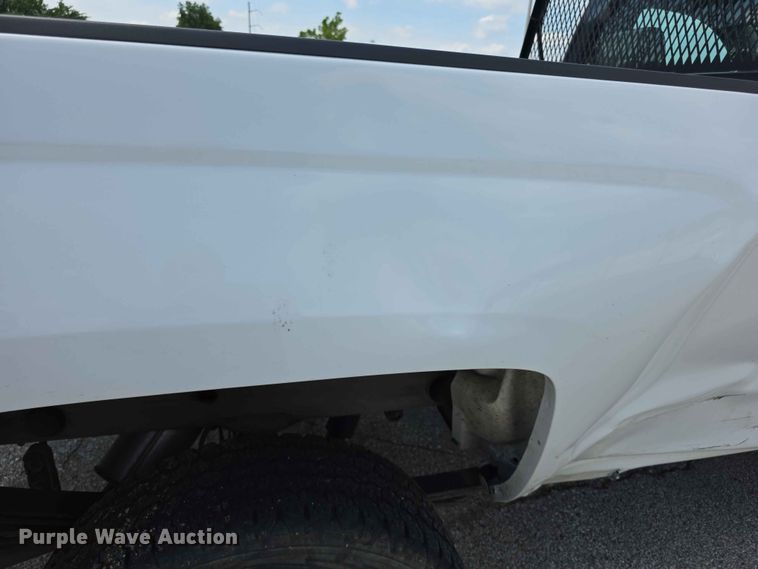 image for item FH6228 2017 Chevrolet Silverado 1500 pickup truck