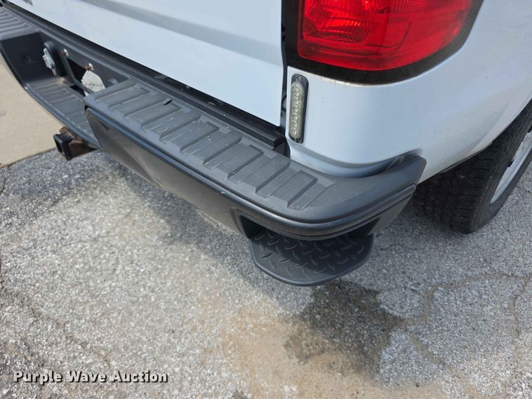 image for item FH6228 2017 Chevrolet Silverado 1500 pickup truck