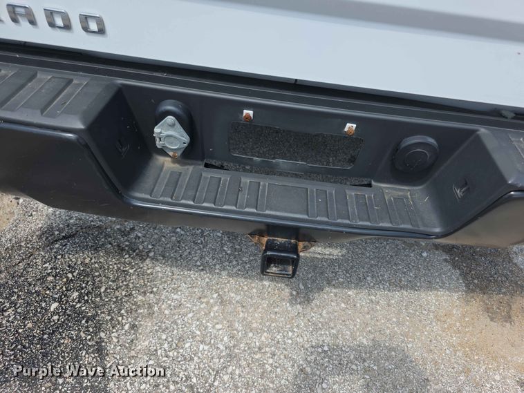 image for item FH6228 2017 Chevrolet Silverado 1500 pickup truck