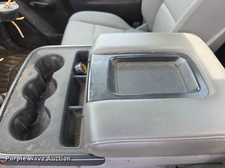 image for item FH6228 2017 Chevrolet Silverado 1500 pickup truck