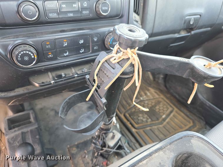 image for item FH6228 2017 Chevrolet Silverado 1500 pickup truck