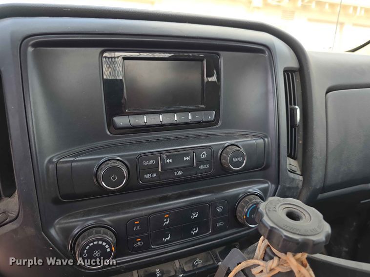 image for item FH6228 2017 Chevrolet Silverado 1500 pickup truck