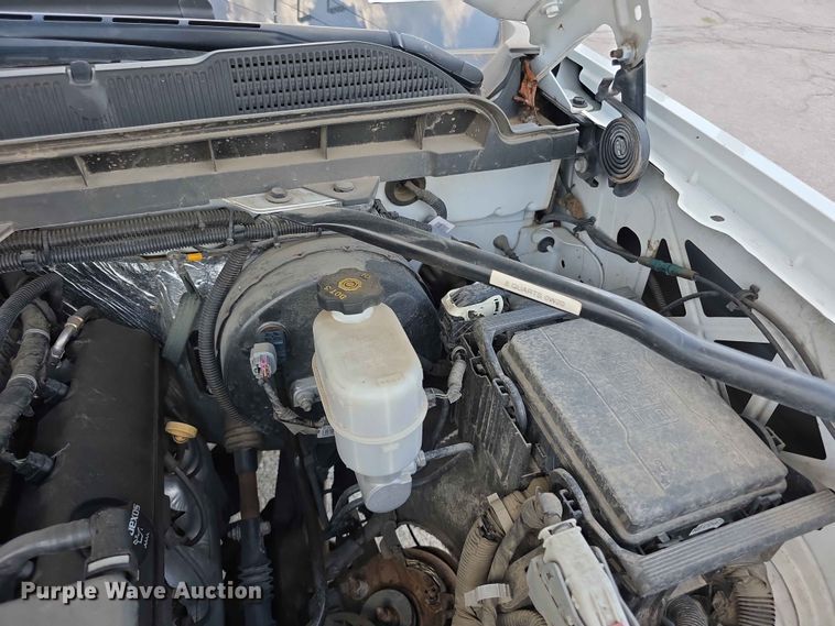 image for item FH6228 2017 Chevrolet Silverado 1500 pickup truck
