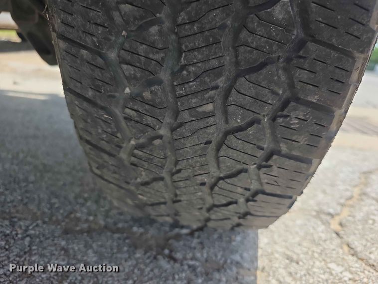 image for item FH6228 2017 Chevrolet Silverado 1500 pickup truck