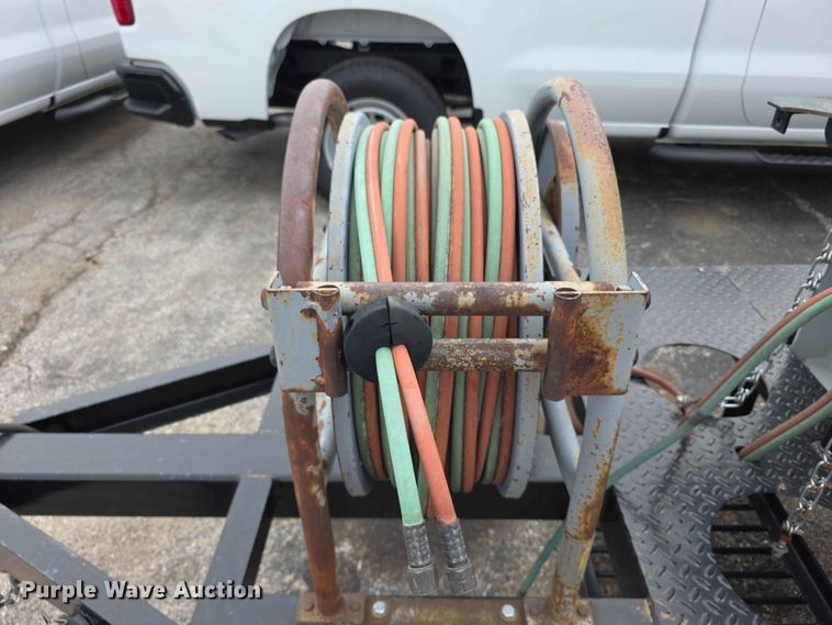 image for item FH6229 1989 Lincoln Shield Arc SAE 400 Trailer mounted Welder welder