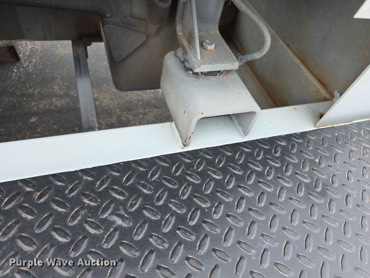 image for item FH6229 1989 Lincoln Shield Arc SAE 400 Trailer mounted Welder welder