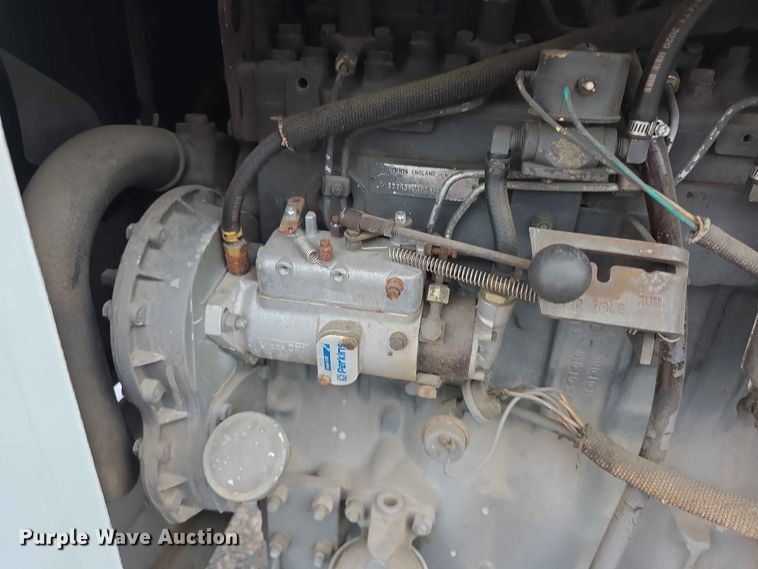 image for item FH6229 1989 Lincoln Shield Arc SAE 400 Trailer mounted Welder welder
