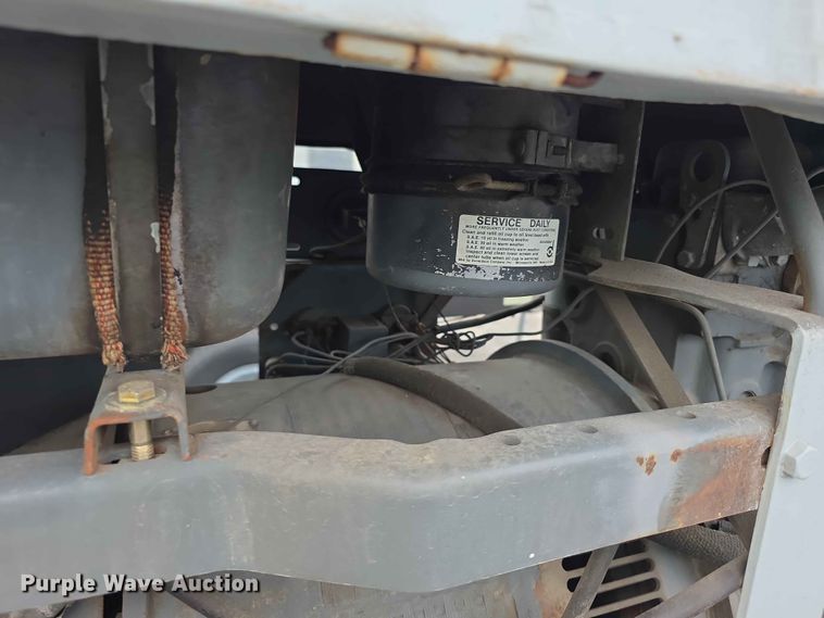 image for item FH6229 1989 Lincoln Shield Arc SAE 400 Trailer mounted Welder welder