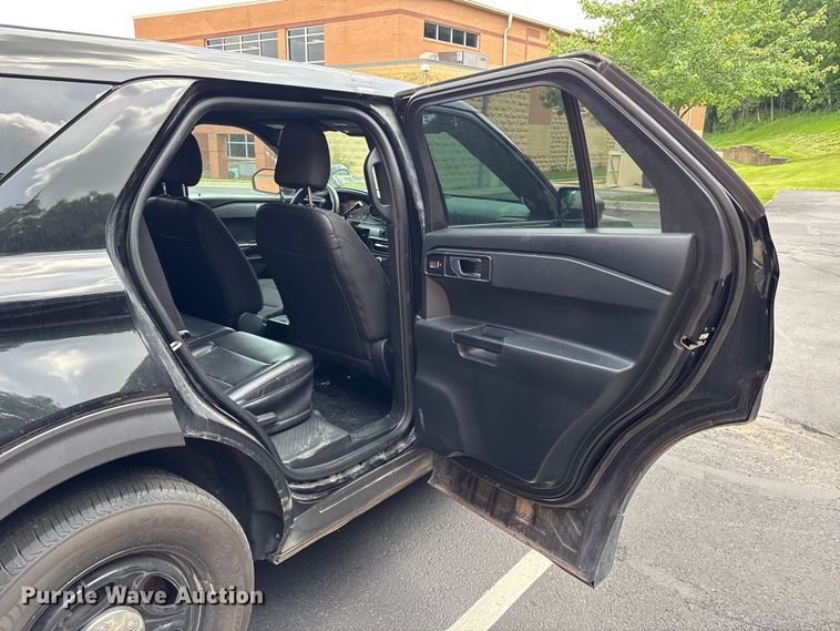 image for item FH7154 2021 Ford Explorer Police Interceptor SUV