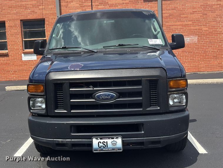image for item FH7155 2008 Ford E250 van