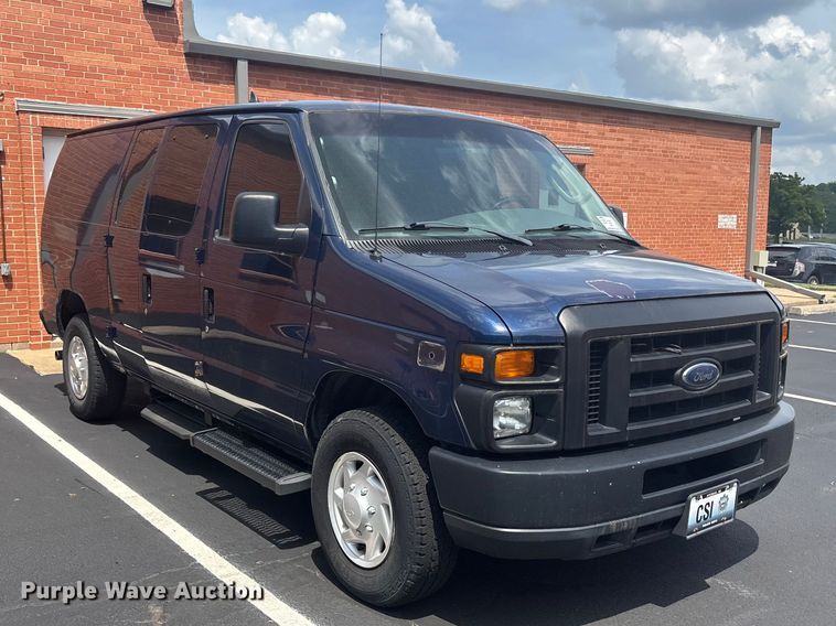 image for item FH7155 2008 Ford E250 van