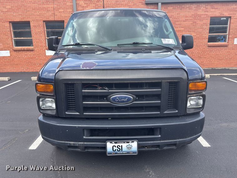 image for item FH7155 2008 Ford E250 van