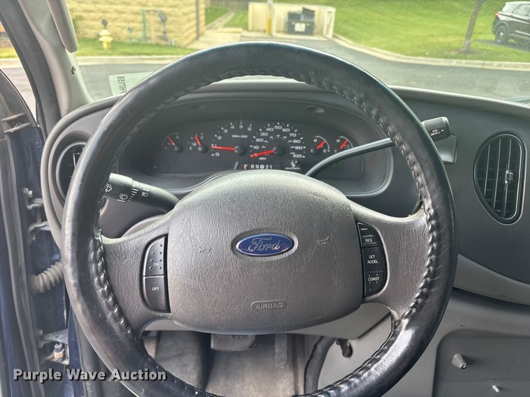 image for item FH7155 2008 Ford E250 van