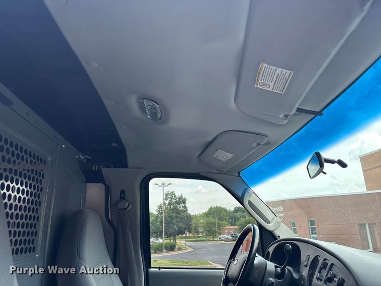 image for item FH7155 2008 Ford E250 van