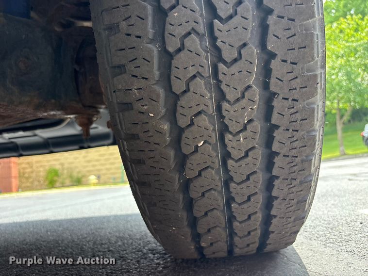image for item FH7155 2008 Ford E250 van