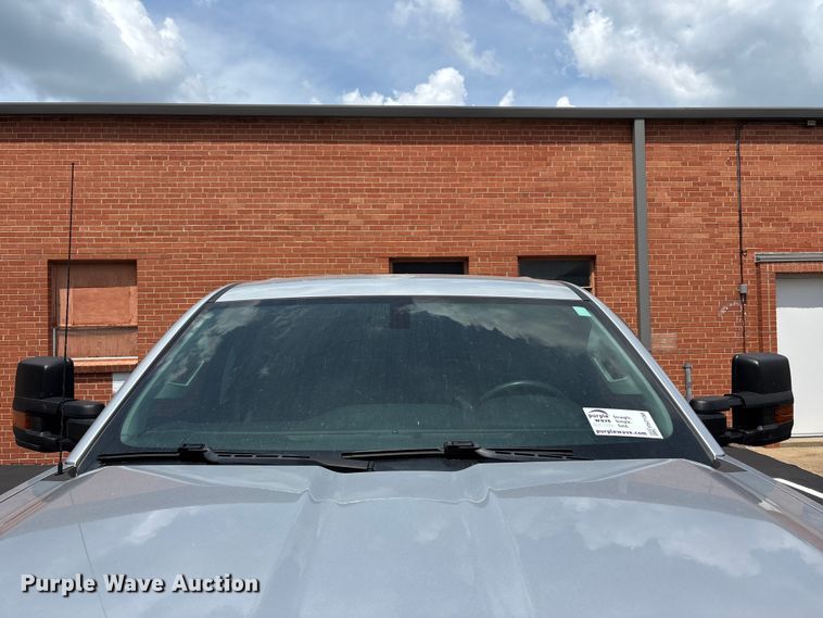 image for item FH7156 2015 Chevrolet Silverado 2500HD Crew Cab pickup truck