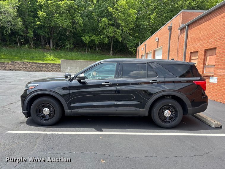 image for item FH7157 2020 Ford Explorer Police Interceptor SUV