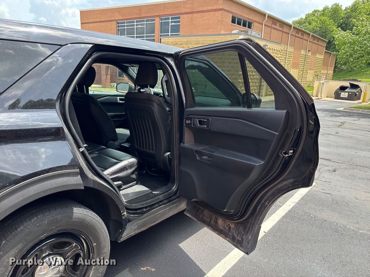image for item FH7157 2020 Ford Explorer Police Interceptor SUV