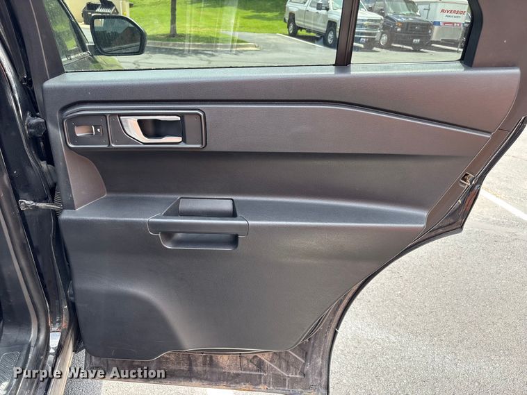 image for item FH7157 2020 Ford Explorer Police Interceptor SUV