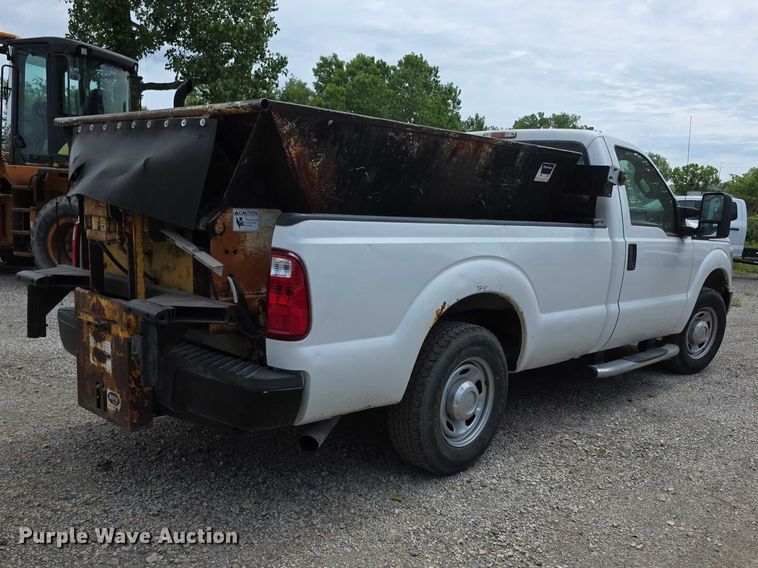 image for item FI0643 2012 Ford F350 Super Duty XL pickup truck