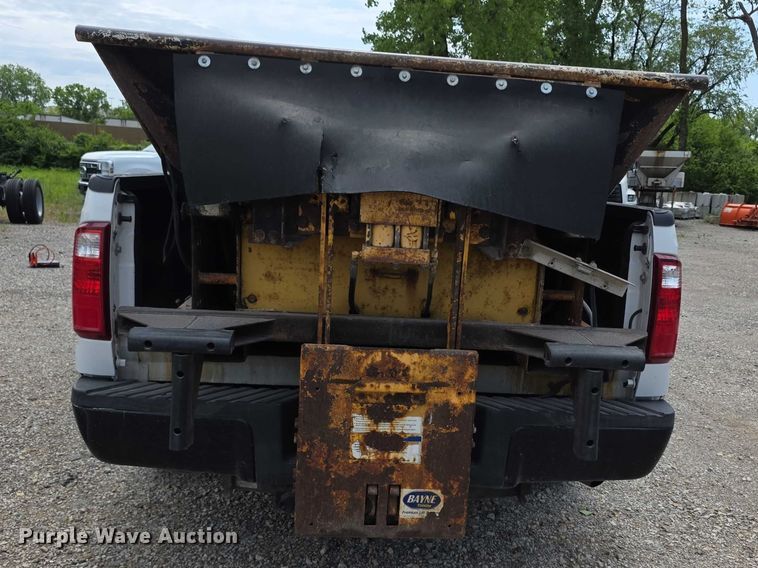 image for item FI0643 2012 Ford F350 Super Duty XL pickup truck