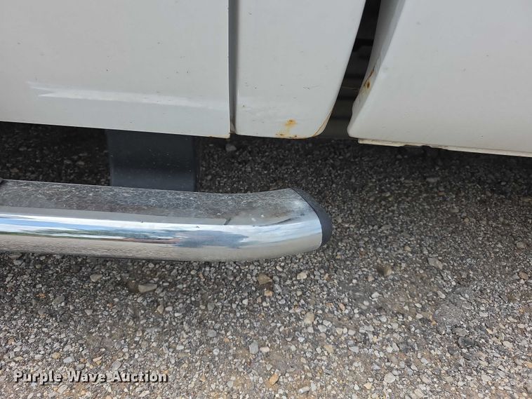 image for item FI0643 2012 Ford F350 Super Duty XL pickup truck
