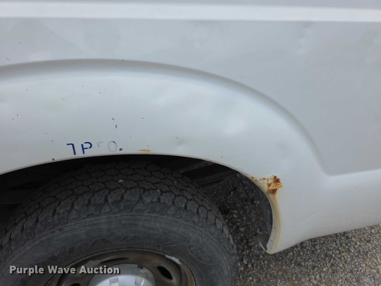 image for item FI0643 2012 Ford F350 Super Duty XL pickup truck