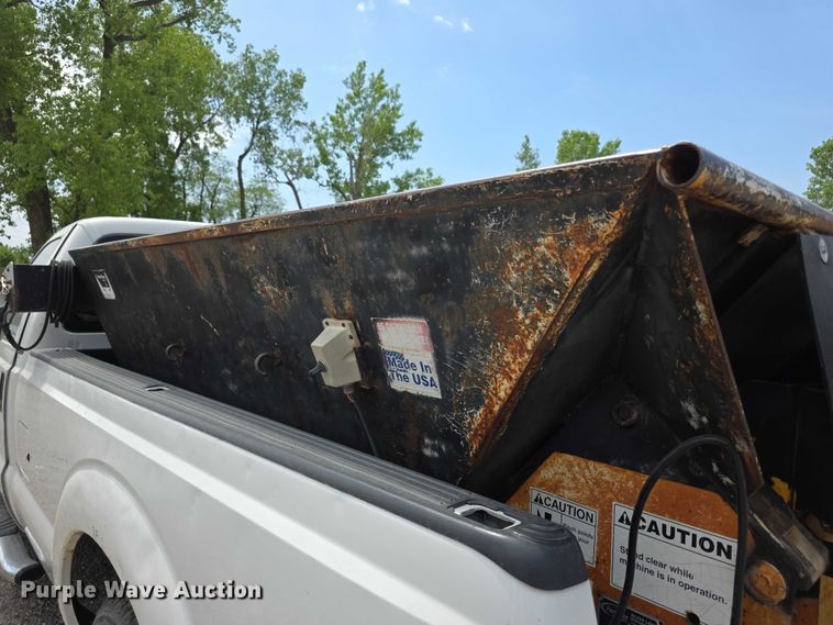 image for item FI0643 2012 Ford F350 Super Duty XL pickup truck