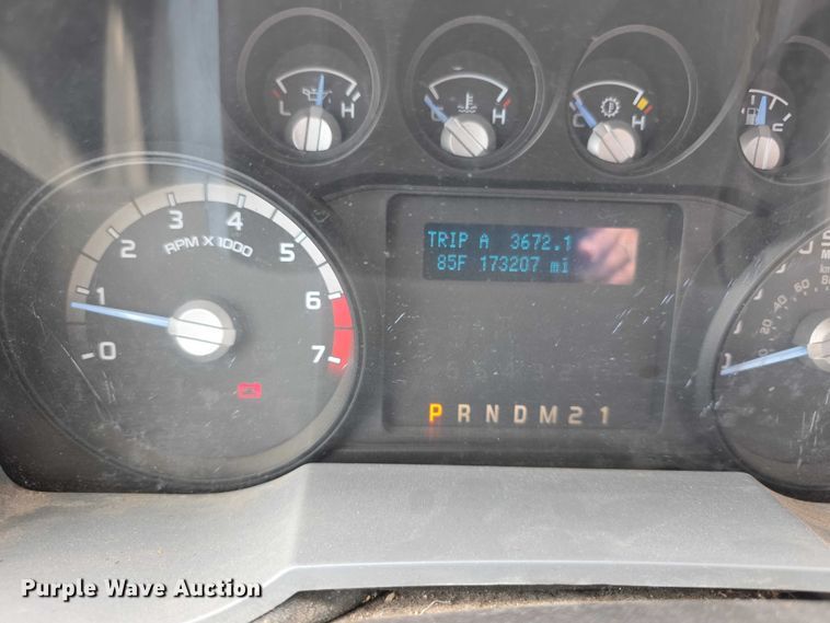 image for item FI0643 2012 Ford F350 Super Duty XL pickup truck