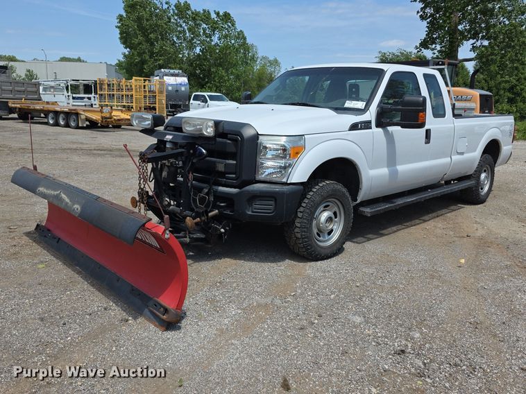 2013 Ford F250 Super Duty XL Ext. Cab pickup truck