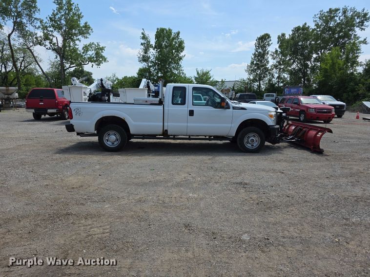 image for item FI0991 2013 Ford F250 Super Duty XL Ext. Cab pickup truck