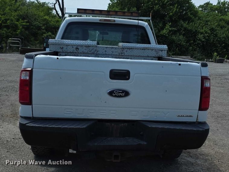 image for item FI0991 2013 Ford F250 Super Duty XL Ext. Cab pickup truck