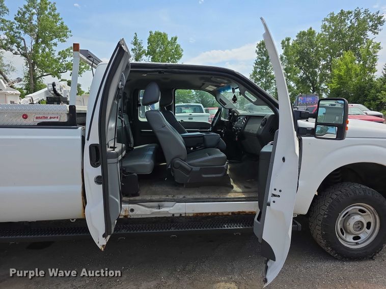 image for item FI0991 2013 Ford F250 Super Duty XL Ext. Cab pickup truck