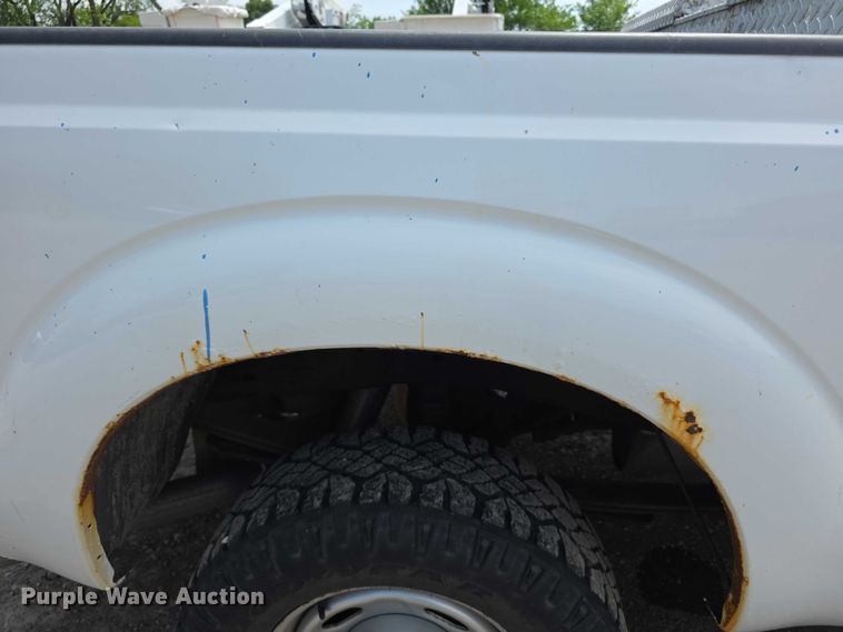 image for item FI0991 2013 Ford F250 Super Duty XL Ext. Cab pickup truck
