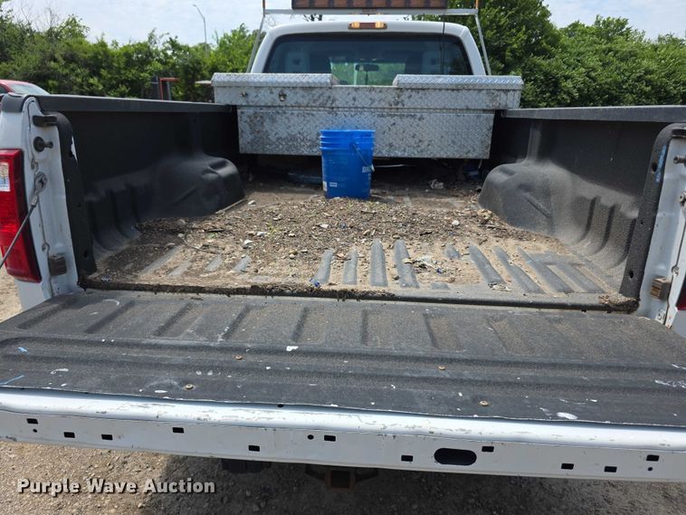 image for item FI0991 2013 Ford F250 Super Duty XL Ext. Cab pickup truck