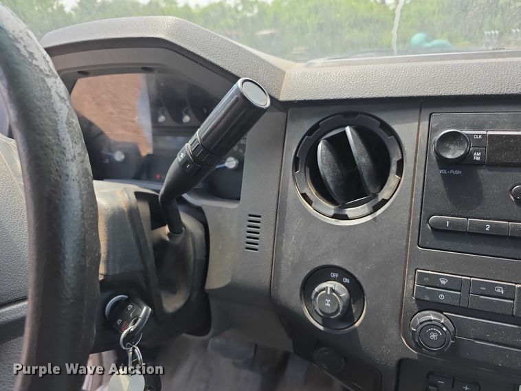 image for item FI0991 2013 Ford F250 Super Duty XL Ext. Cab pickup truck