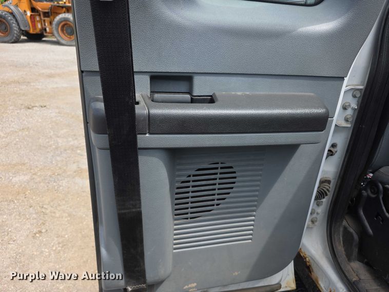 image for item FI0991 2013 Ford F250 Super Duty XL Ext. Cab pickup truck