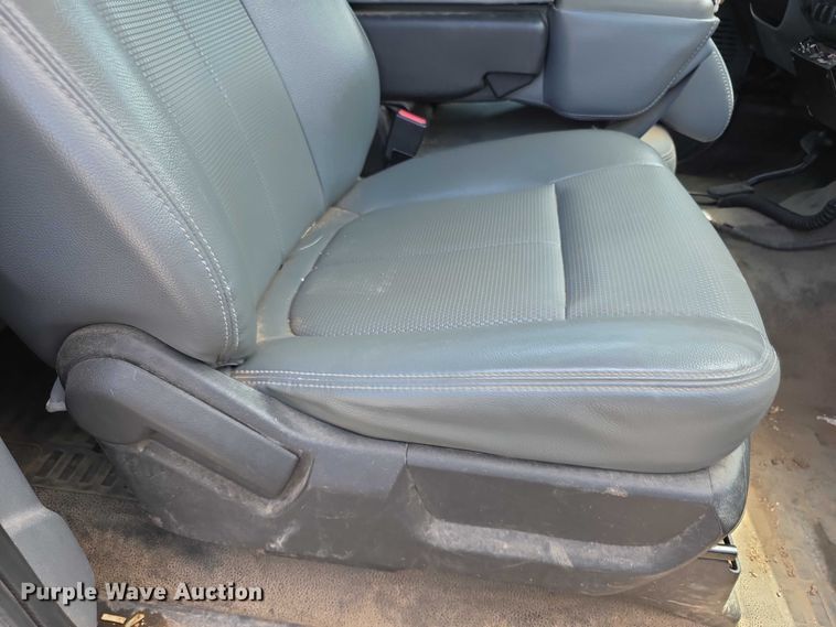 image for item FI0991 2013 Ford F250 Super Duty XL Ext. Cab pickup truck